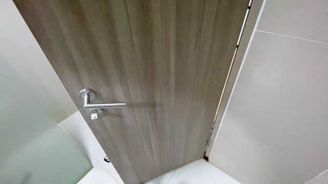 Main Di Toilet Kantor